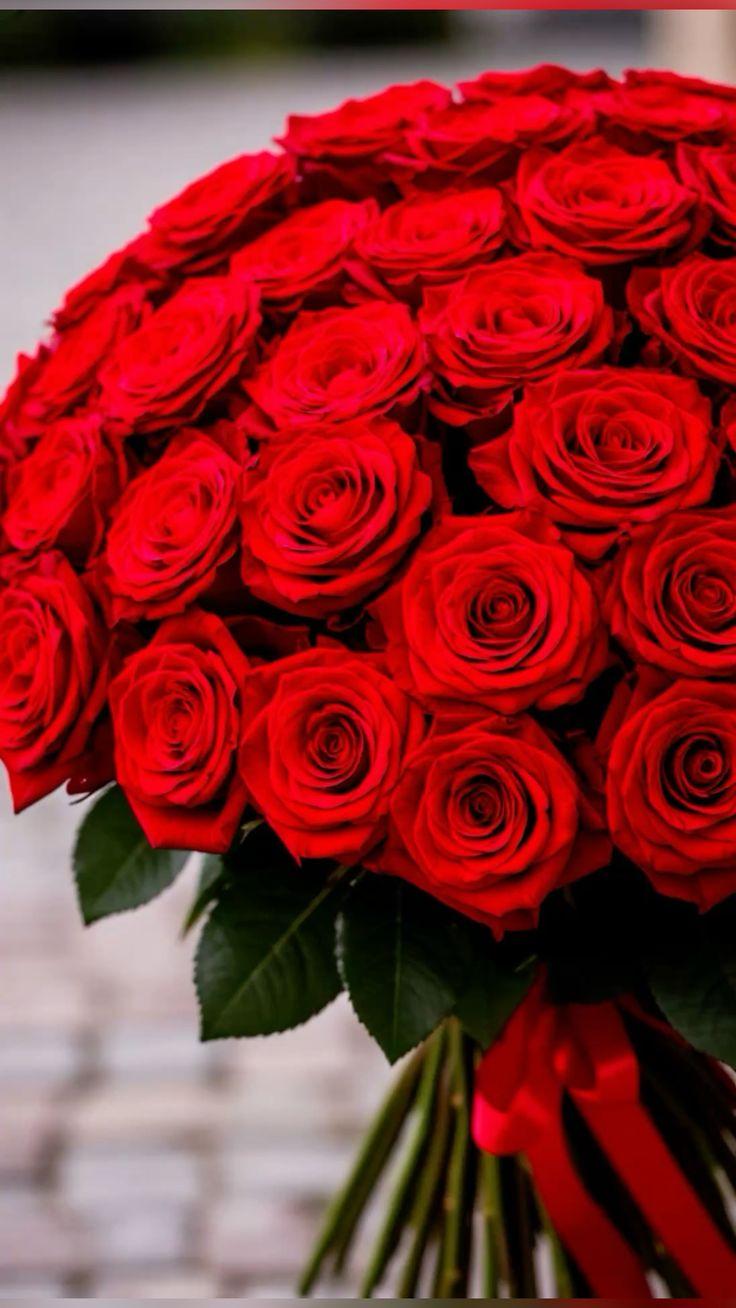 HarborLinenParcel workshop space where corporate flower arrangements are designed and prepared for business delivery